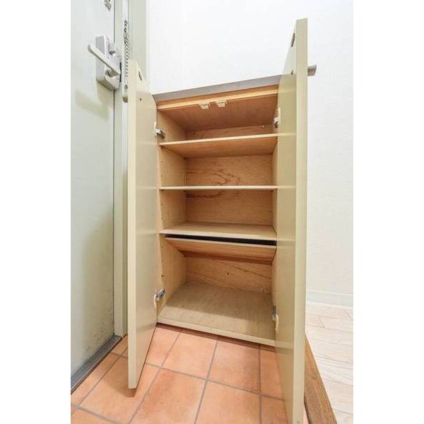 メゾン・ド・クラルテ 収納