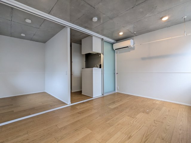 フラッフィー落合南長崎0502号室 リビング