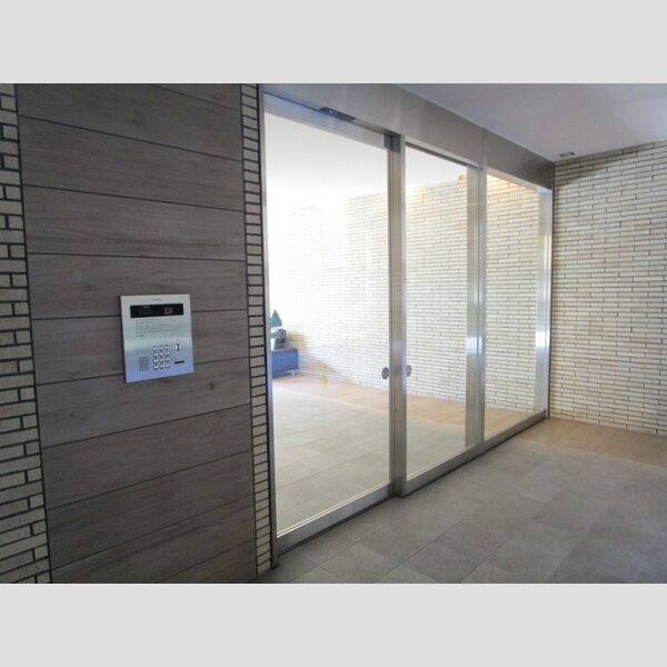 クレアガーデン エントランス