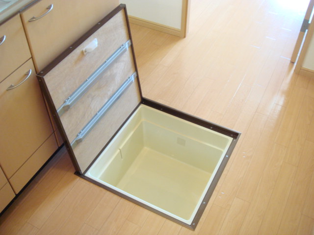 Granchesta2番館 床下収納