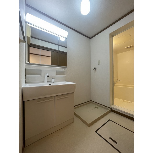 ジュネス広貴203号室 内観