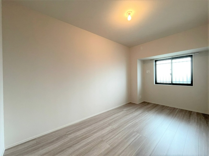 レーベン鶴瀬 Artifact リビング