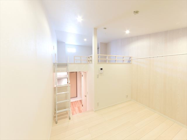 ソレイユ上草柳 リビング