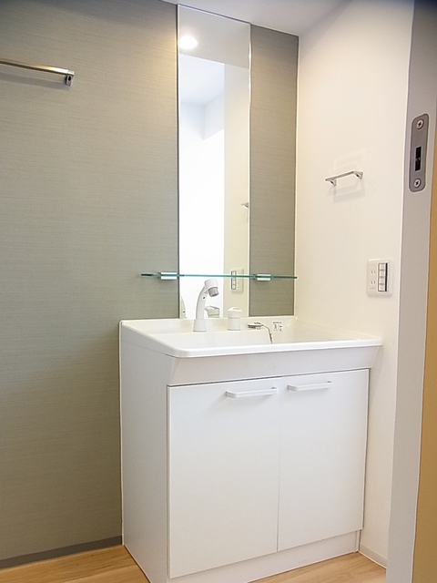 スクエア湘南 大きな洗面化粧台