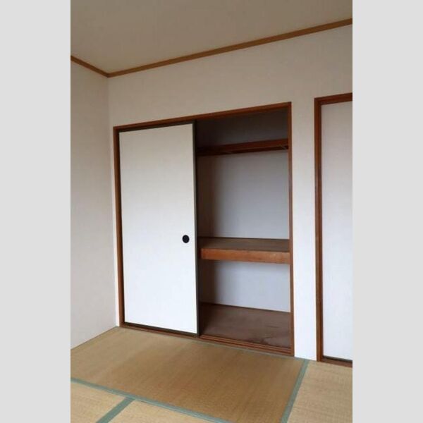 レインボーハウス 押入