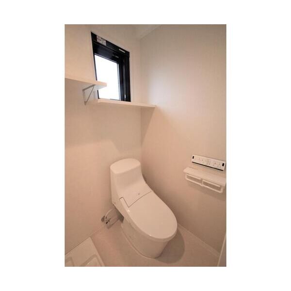 ピアコートTM練馬春日町弐番館301号室 トイレ