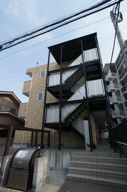 リブリ・祥3階 外観