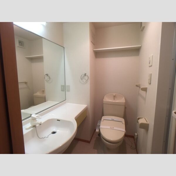 プチ・エトワール201号室 洗面台