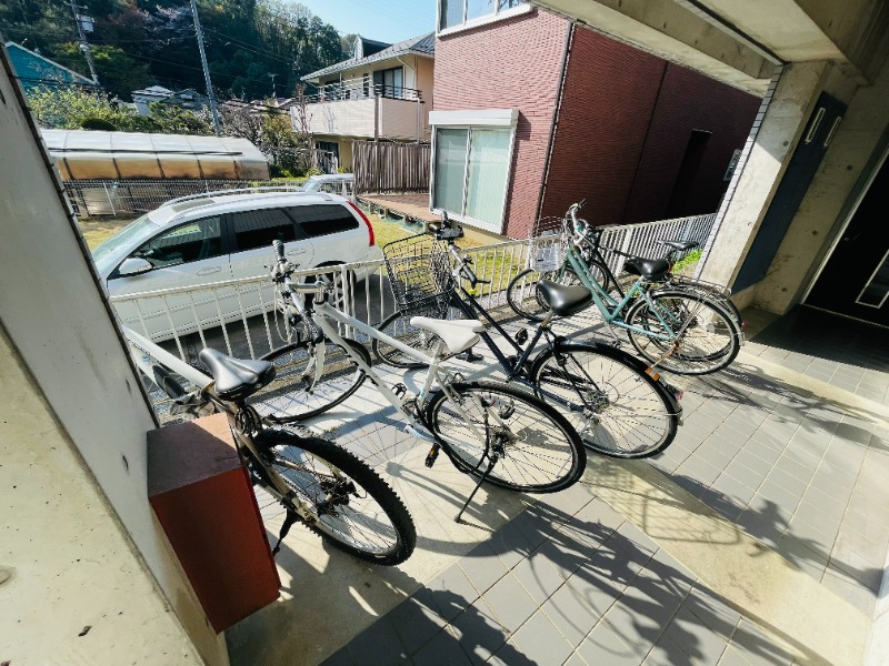 ジュネス南大沢2階 駐輪場あり♪