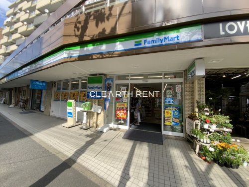 菱和パレス文京白山 【コンビニエンスストア】ファミリーマート 文京白山駅前店まで420ｍ
