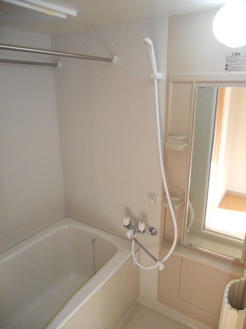 ドエル・ミョウセイ お風呂