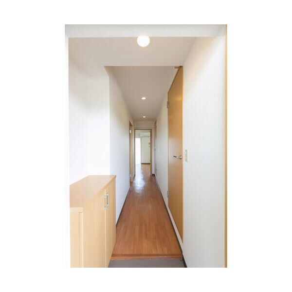 クロノス湘南台 玄関