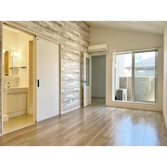 モナ・ローベル ☆LDK10帖