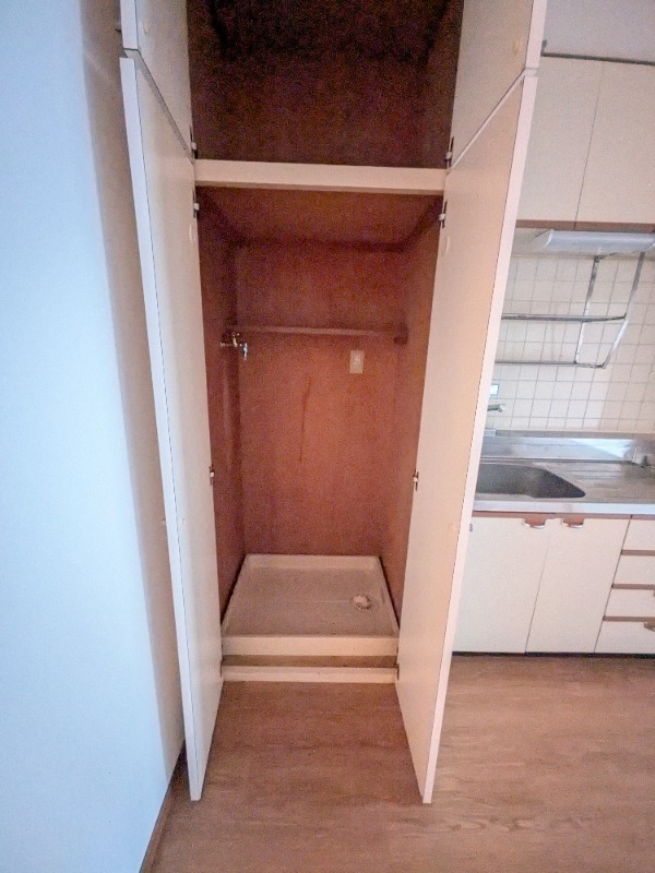 ホワイトガーデン東田5階 洗濯機置き場