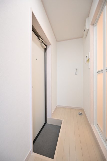ＡＰＴ西新井2階 玄関