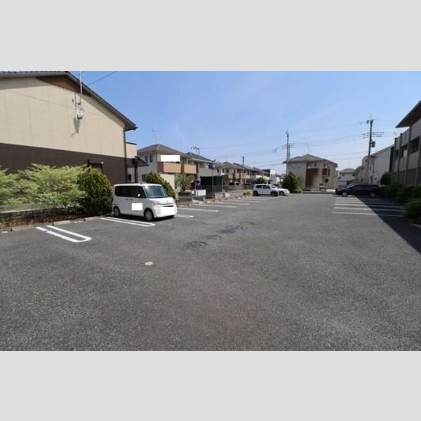 スマイルコート　5番館101号室 駐車場