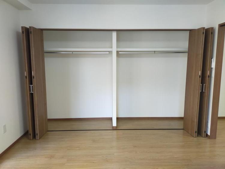 ＫＯＢ　６(E-128) 洋室収納