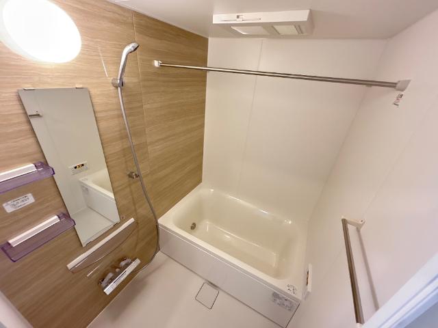 リノナル203号室 バス