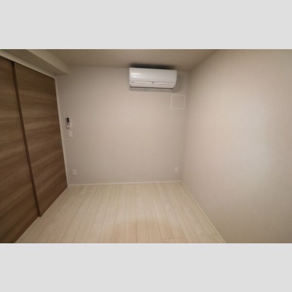 サンジョイアゼロ413号室 洋室5.2帖