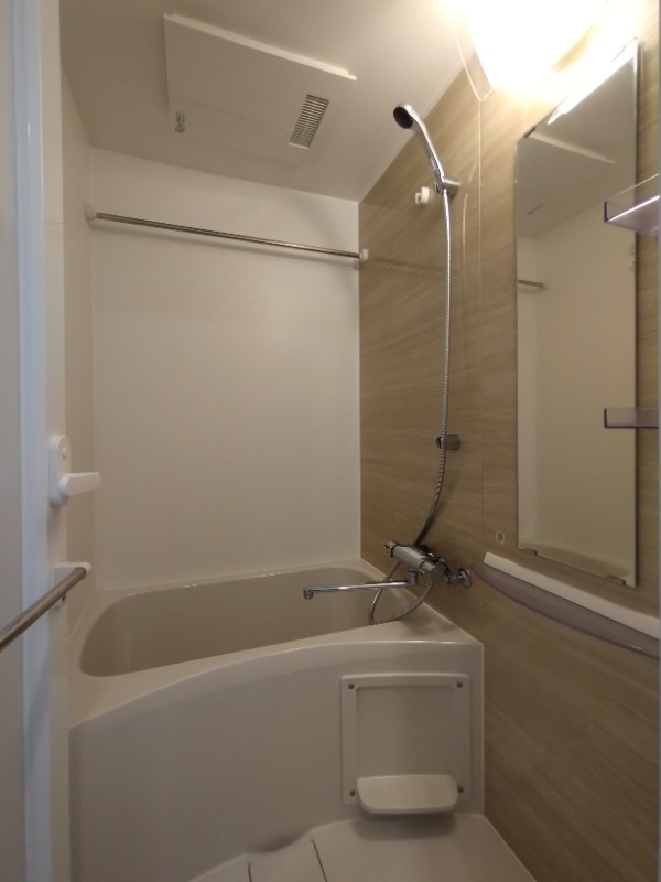 クレイシアIDZ横浜桜木町11階 お風呂
