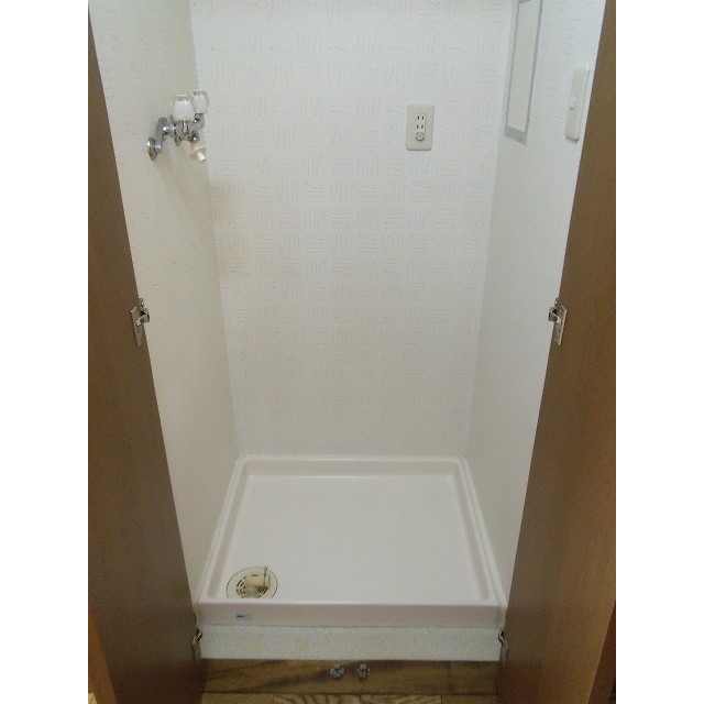 プレール中村橋 室内洗濯機置場