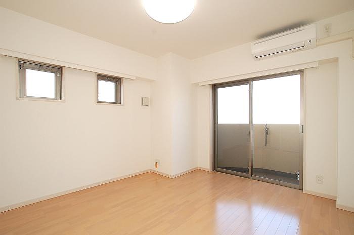 ステージファースト東十条 リビング