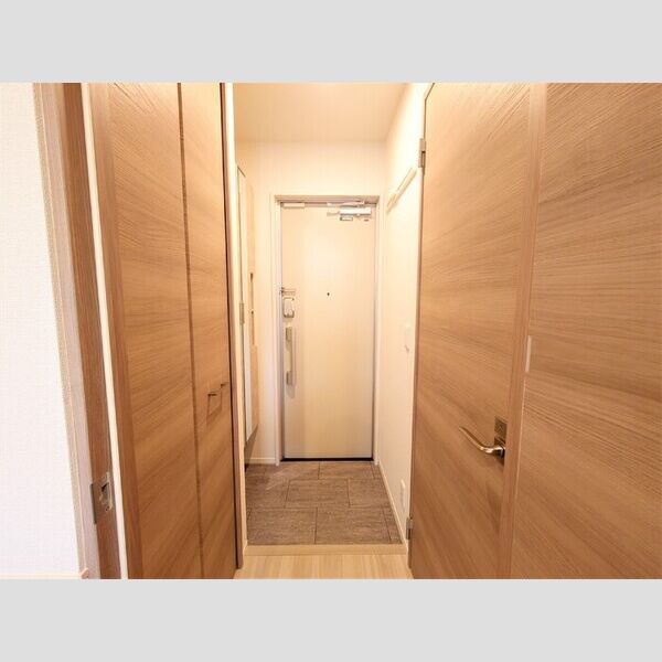 Grandeur拝島 玄関