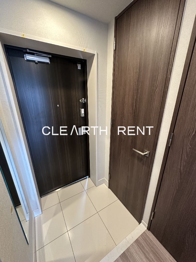 コンシェリア目黒本町 ＴＨＥ ＲＥＳＩＤＥＮＣＥ5階 玄関