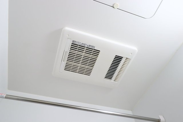 クレシア青戸 浴室換気乾燥機