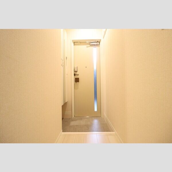 フォレストおおたか　Ⅰ102号室 玄関