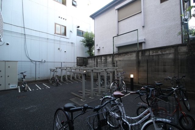 セントパレス池袋8階 駐輪場