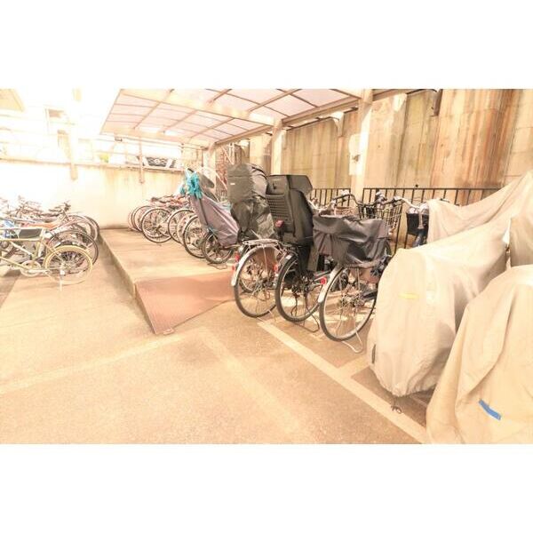 タワーズ10605号室 駐車場