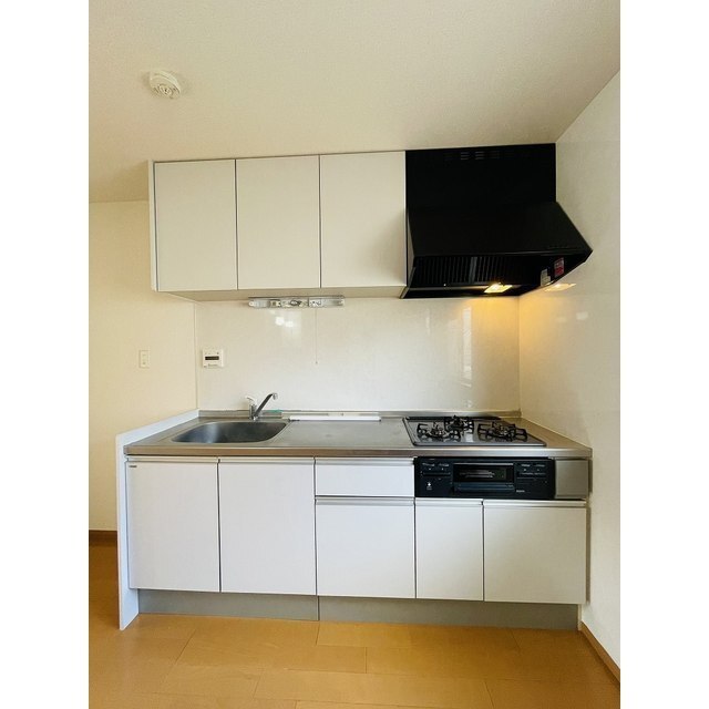 チェリーコーポ ３口ガスコンロ/システムキッチン