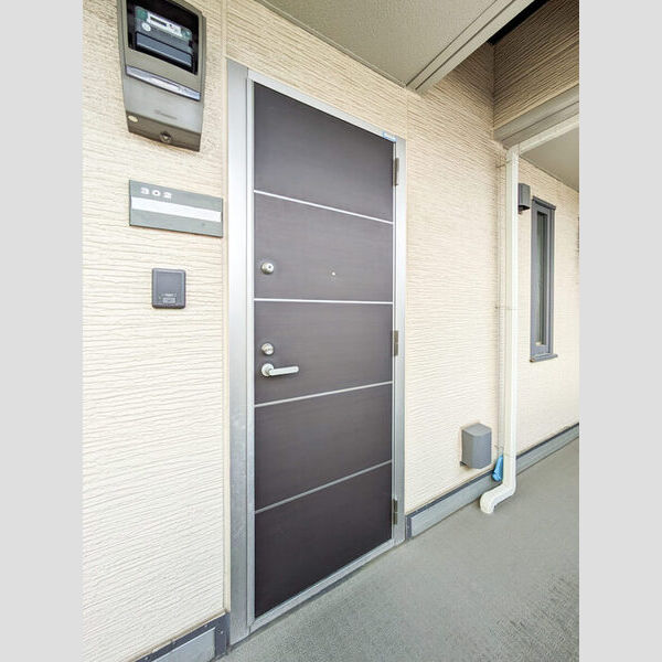 リバレイン浮間　Ⅱ 玄関