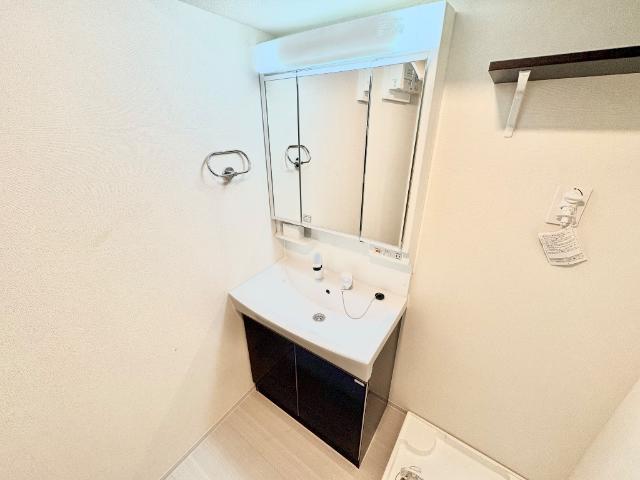 Ｒｅｇｉｎａ（レジーナ）102号室 洗髪洗面化粧台