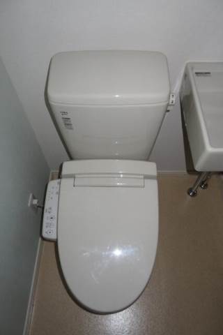 グリーンハイツ西横浜2階 トイレ