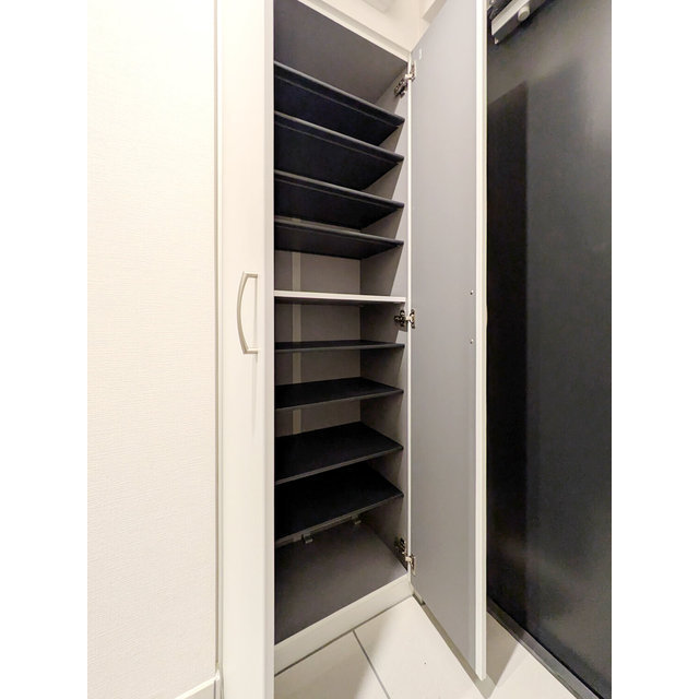 クオリタス東十条0303号室 玄関