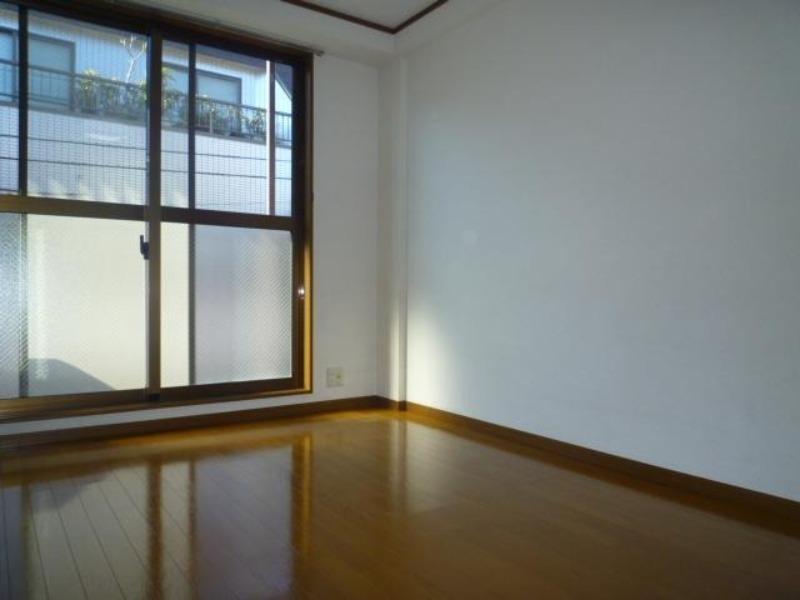 メゾン八千代 リビング