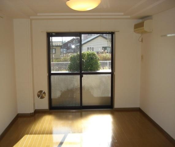 メゾン・ド・ケヤキ101号室 洋室