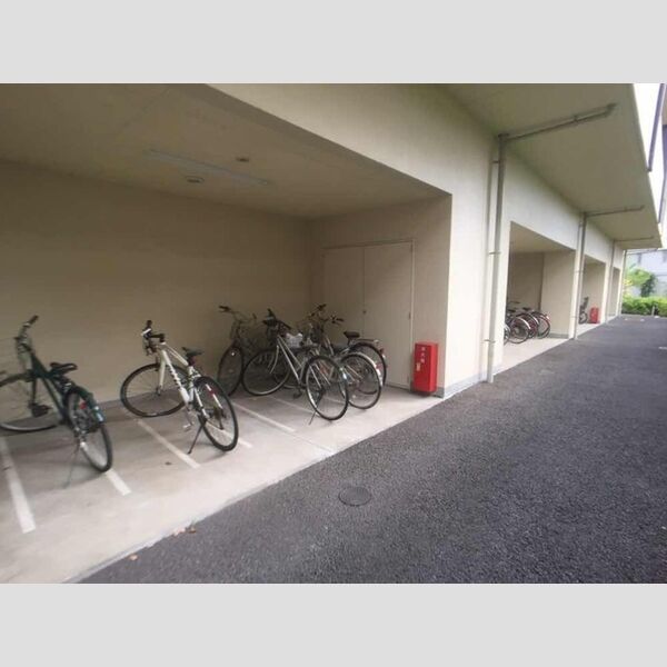 グラン・シャリオS 駐輪場