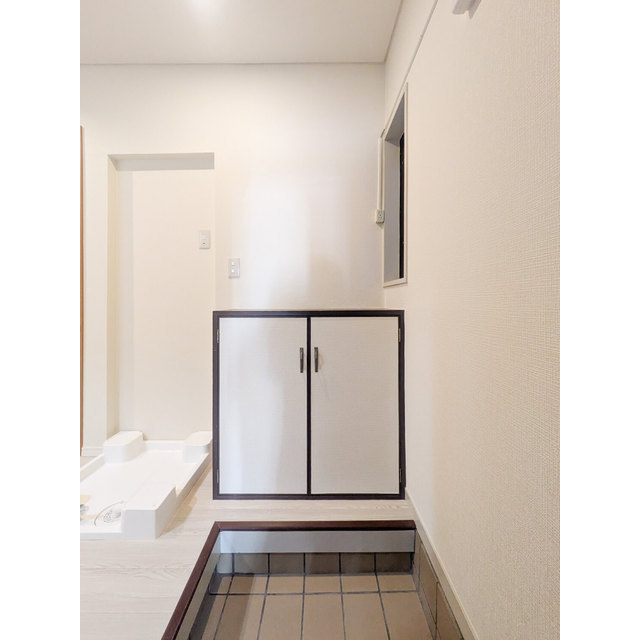 ガーラ141105号室 玄関