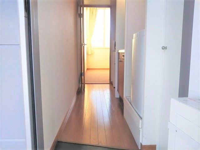 レオパレスゆりのき 寝室