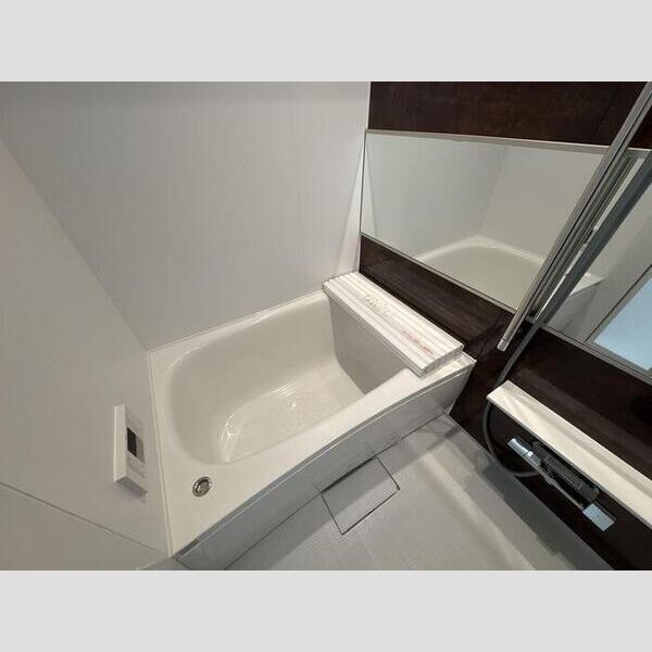 セレスティア六町Ⅲ102号室 浴室