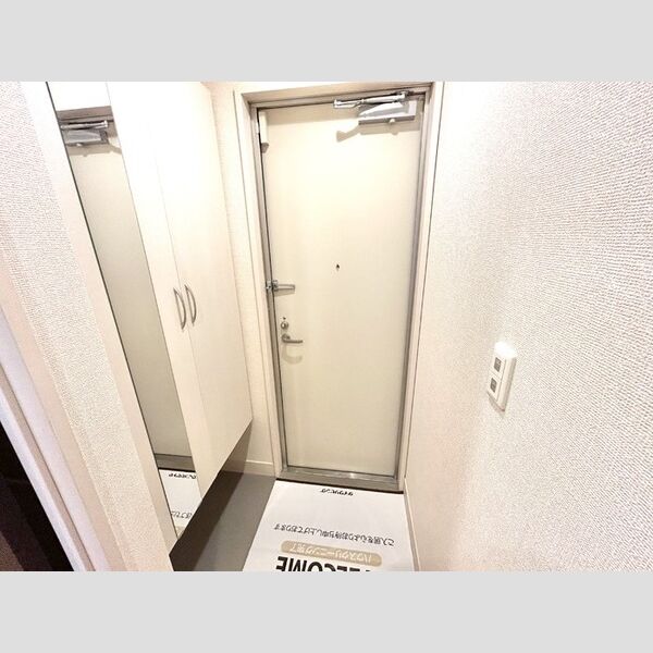 スマイリア西船 玄関