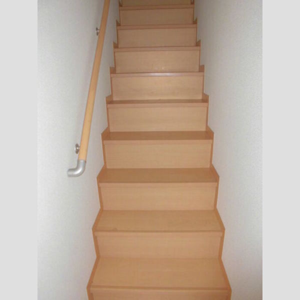 イン・フォレスト201号室 玄関