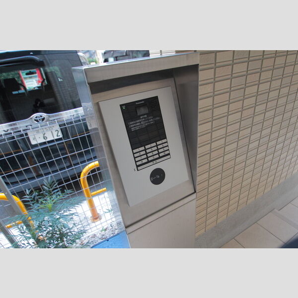 Castle上野 エントランス