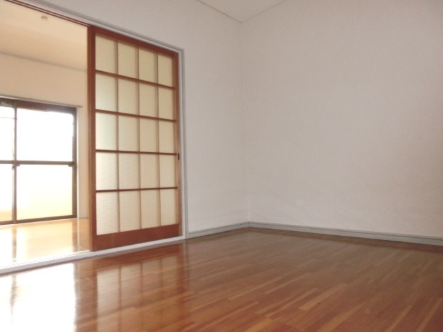 アーバン光ヶ丘 内観