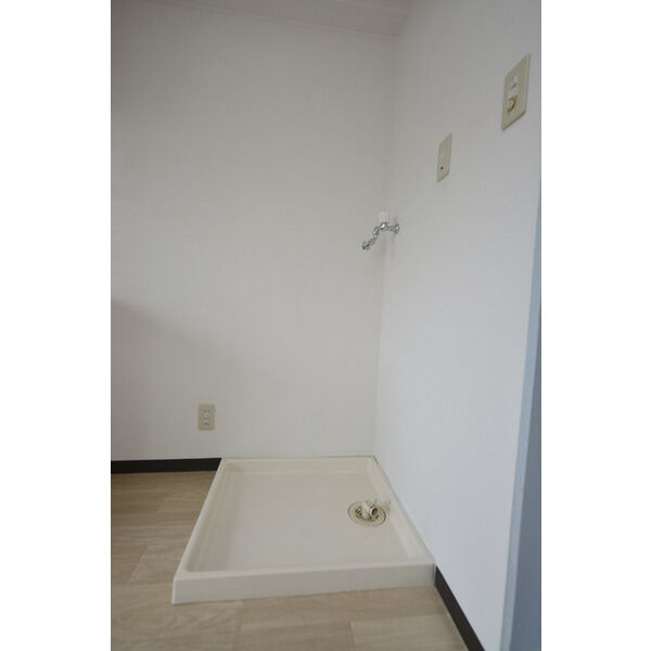 メゾン・ド・ヴィレ　鷺沼0312号室 洗濯機置場