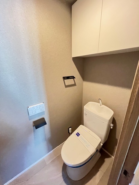 レジディア東麻布12階 トイレ