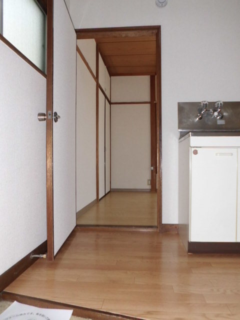 大豆戸ハイツ 玄関